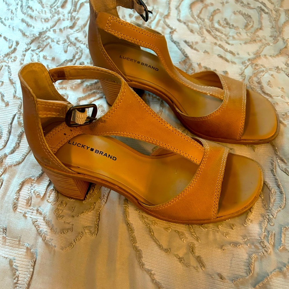 Lucky Brand Sandals. Excellent condition.